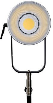 Nanlite Forza 720 spot light with trolley case