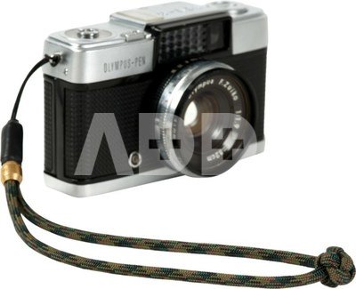Artisan & Artist I ACAM-P04H I Multi Paracord Hand strap w/ Celtic button knot (w/Loop) Camo