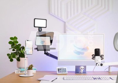 Elgato | Prompter | Black