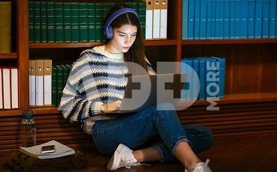JBL wireless headset Tune 680NC, blue