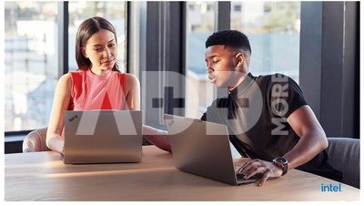 Lenovo ThinkPad X9-15 G1 Aura Edition | Grey | 15.3 " | OLED | 2.8K | 2880 x 1800 pixels | Intel Core Ultra 5 | 228V | 32 GB | Soldered LPDDR5x | Solid-state drive capacity 512 GB | Intel Arc Graphics 130V | Windows 11 Pro | 802.11be | Bluetooth version 5.4 | Keyboard language English | Keyboard backlit | Warranty 36 month(s) | Battery warranty 12 month(s)