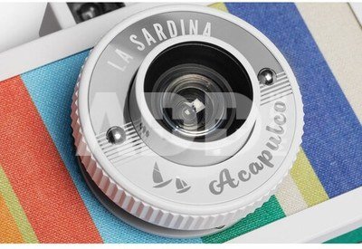Lomography La Sardina Acapulco Camera with Flash