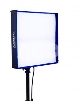 Nanlite PavoSlim 240C LED panel