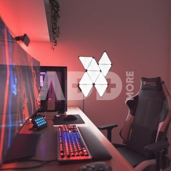 Nanoleaf Shapes Black Triangles Starter Kit (9 panels)