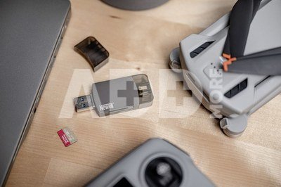 Newell card reader OTG 4in1 Hub 3.0