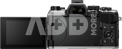 OM System OM-5 Mark II + 12-45mm PRO (silver)