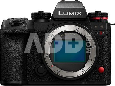 Panasonic Lumix S1IIE + 24-105mm
