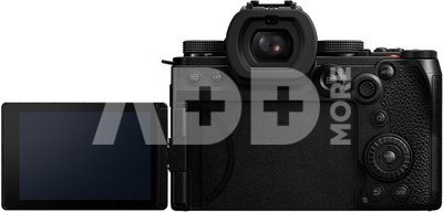 Panasonic Lumix DC-S5 IIX + 18-40mm
