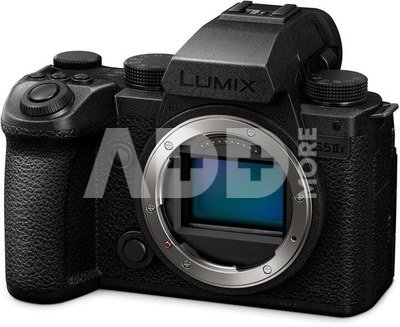 Panasonic Lumix DC-S5IIX + 20-60mm