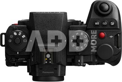 Panasonic Lumix S1RII body + 24-105 F4