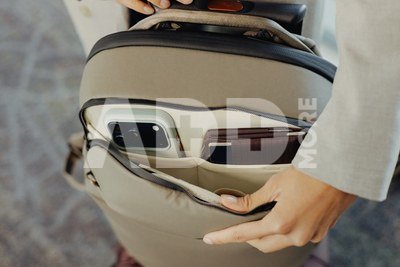 Peak Design Travel Backpack 20L, stone