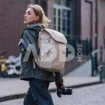 PGYTECH OneGo 2 BackPack 20L (Sand Khaki）