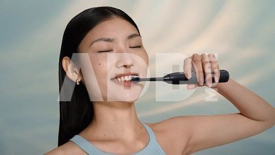 Philips | Electric Toothbrush | Sonicare Series 5300 | Rechargeable | For adults | Number of brush heads included 1 | Number of teeth brushing modes 1 | Black