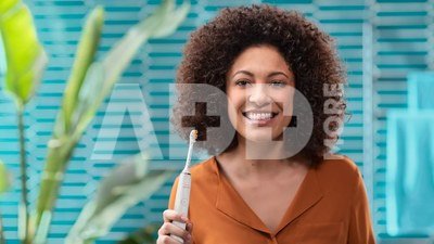 Philips | Electric toothbrush with app | HX9914/69 Sonicare DiamondClean 9000 | Rechargeable | For adults | Number of brush heads included 2 | Number of teeth brushing modes 4 | Black/Rose gold