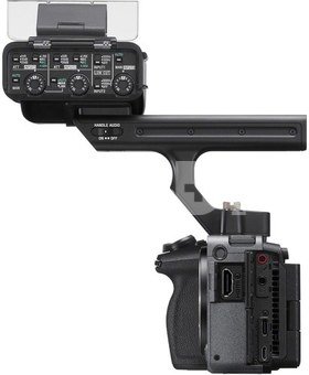 Sony FX30 su XLR rankena