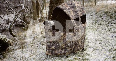 Stealth Gear Two Men Hide