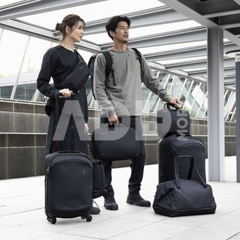 Thule 5034 Subterra 2 Attache 16" Black