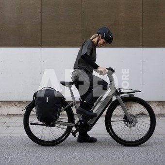 Thule 5476 Shield Pannier 22L with InLock Black