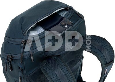 Thule 5583 Chasm laptop backpack 26L darkest blue