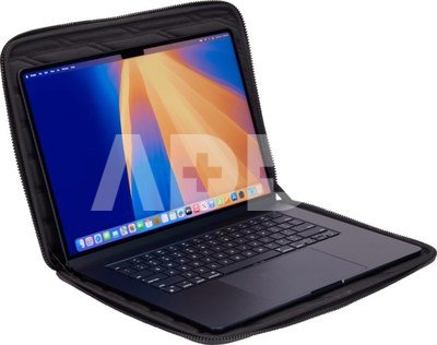 Thule Gauntlet 5 MacBook Sleeve 16" - Black, 3205412 | Thule