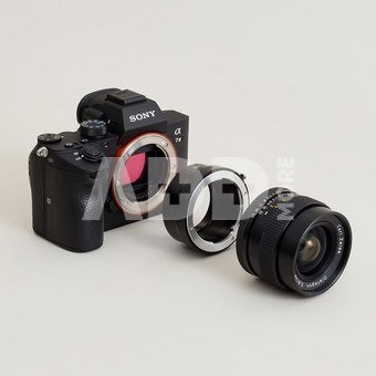 Urth Lens Mount Adapter: Compatible with Contax/Yashica (C/Y) Lens to Sony E Camera Body