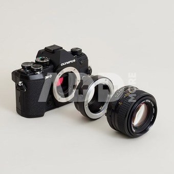 Urth Lens Mount Adapter: Compatible with Minolta Rokkor (SR / MD / MC) Lens to Micro Four Thirds (M4/3) Camera Body