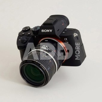 Urth Lens Adapter Nikon F Lens - Sony E Camera Mount