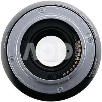 ZEISS TOUIT 32MM F/1.8 FUJI X