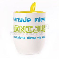 A cup with a spoon. Yellow (250 ml)