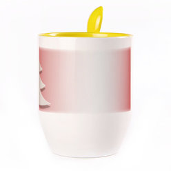 A cup with a spoon. Yellow (250 ml)