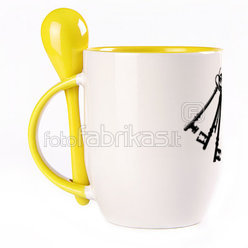 A cup with a spoon. Yellow (250 ml)