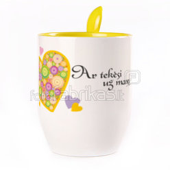 A cup with a spoon. Yellow (250 ml)