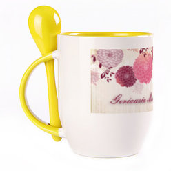 A cup with a spoon. Yellow (250 ml)