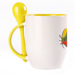 A cup with a spoon. Yellow (250 ml)
