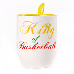 A cup with a spoon. Yellow (250 ml)